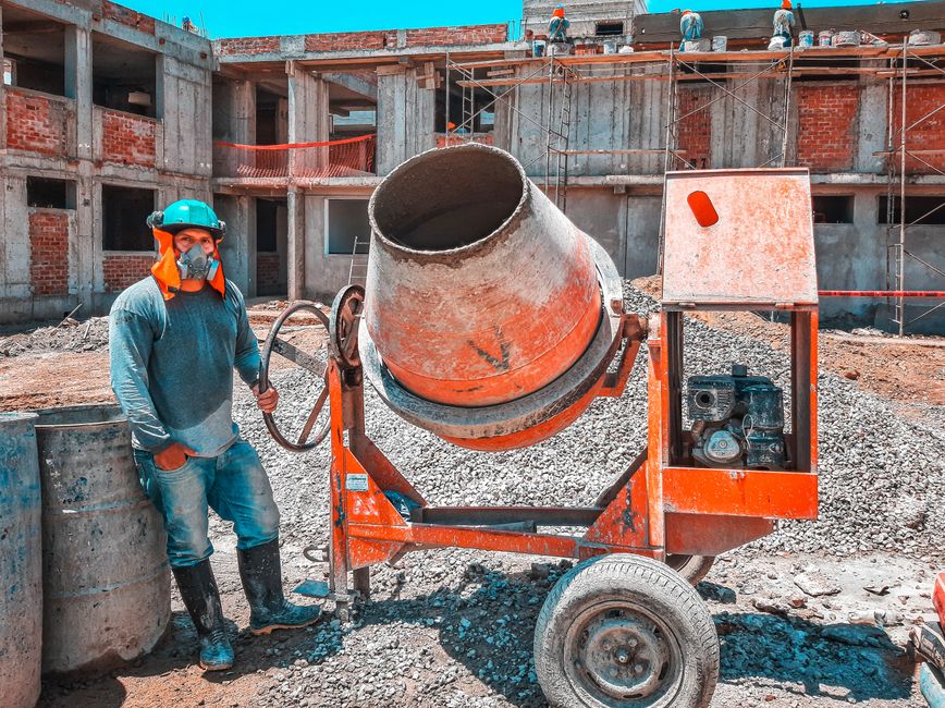 Construction Site Near-Misses: The £594,000 Lesson Every Irish Contractor Needs to Learn